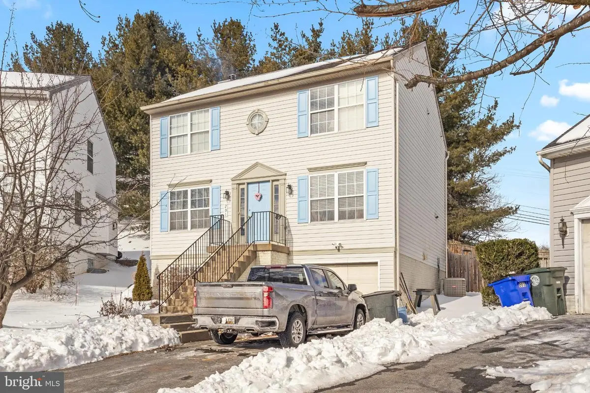 201 Shannonbrook Ln, Frederick, MD 21702 - #1