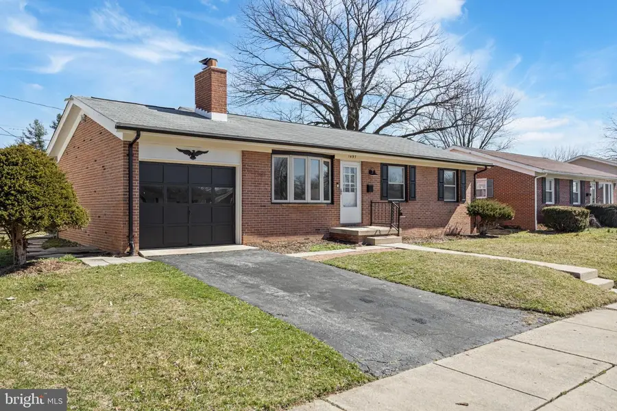 1497 W 10th St, Frederick, MD 21702 - #2