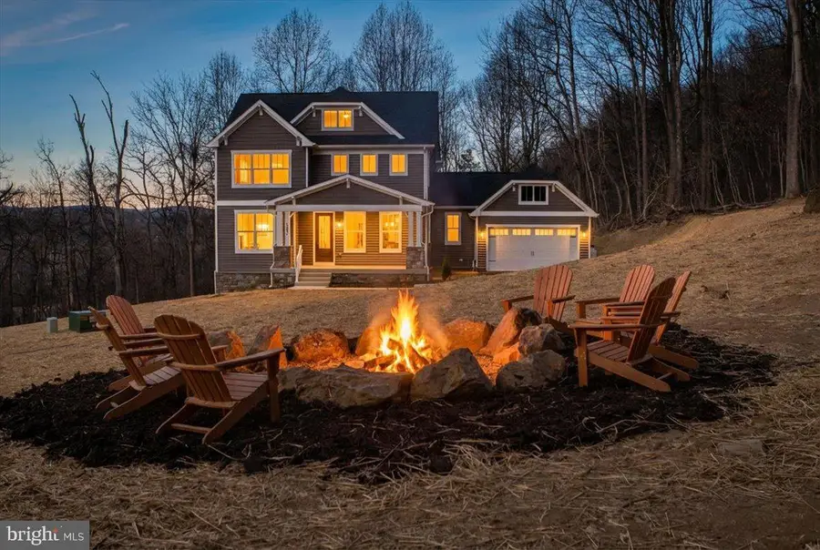 4302 Fishers Hollow Rd, Myersville, MD 21773 - Image #2