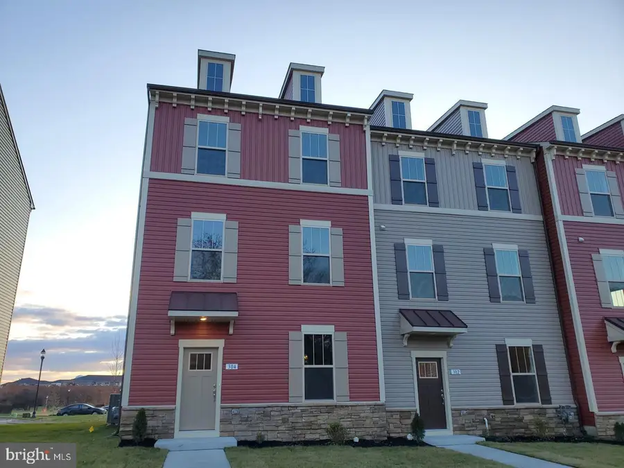 304 Faversham Pl, Frederick, MD 21701 - Image #2