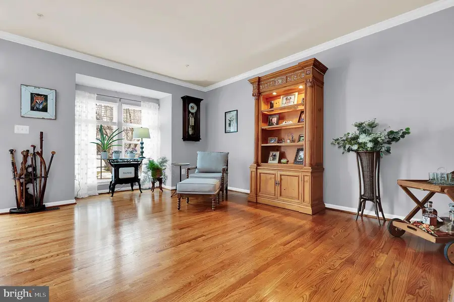 9678 Atterbury Ln, Frederick, MD 21704 - #3