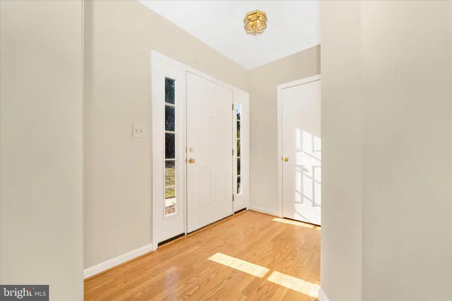 554 Eisenhower Dr, Frederick, MD 21703 - Image #3