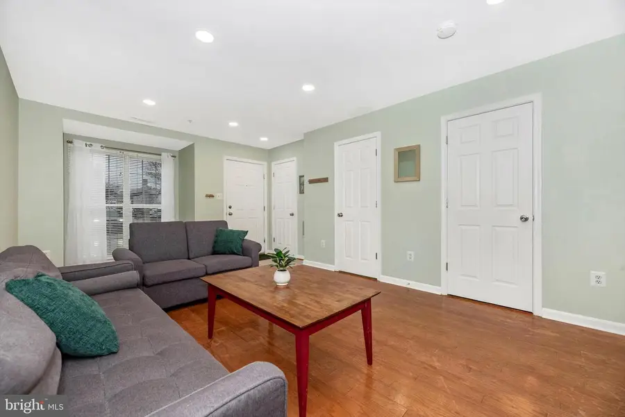 617 Hollowstone Rd, Frederick, MD 21703 - #3