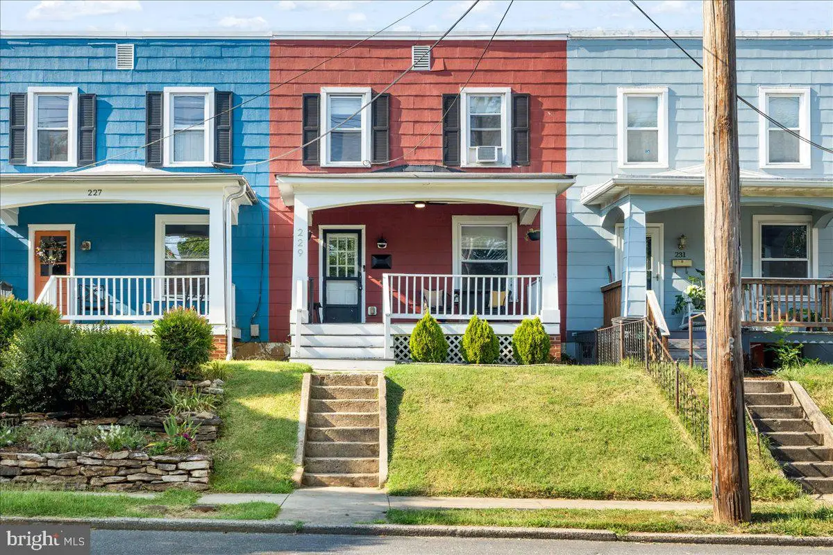 229 5th St, Frederick, MD 21701 - Image #1