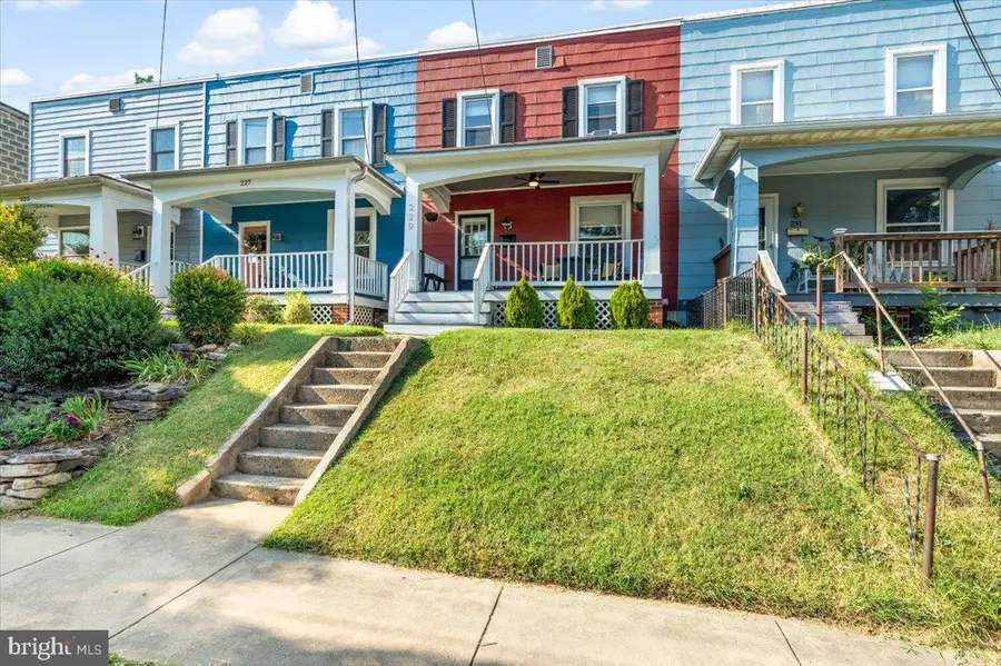 229 5th St, Frederick, MD 21701 - Image #3