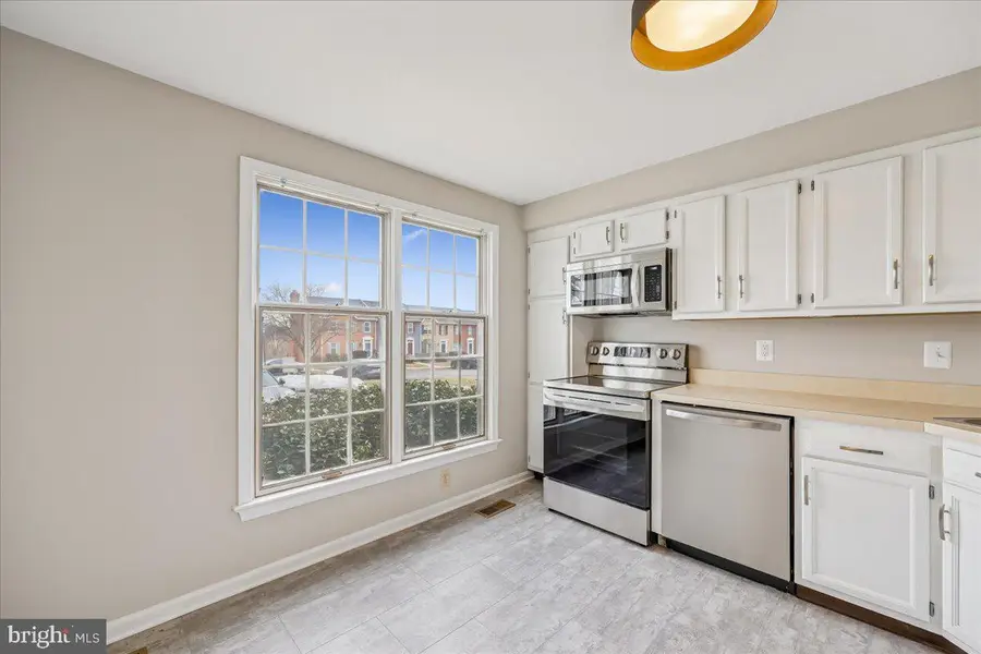 8024 Waterview Ct, Frederick, MD 21701 - #3