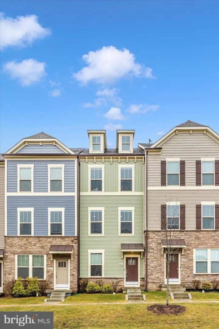 9018 Shady Pines Dr, Frederick, MD 21704 - #2