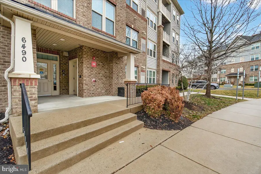 6490 Calverton Dr #201, Frederick, MD 21703 - #3