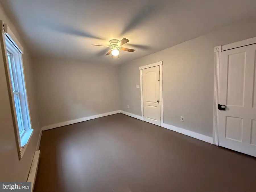 8 S Maple Ave, Brunswick, MD 21716 - #3