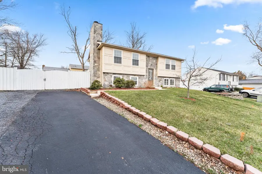 1394 Rollinghouse Dr, Frederick, MD 21703 - #2