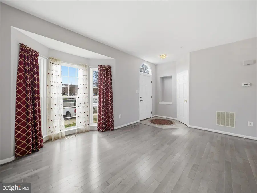 5126 Mclauren Ln, Frederick, MD 21703 - #3