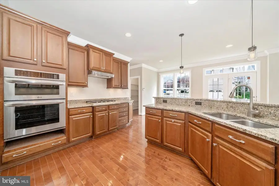 1318 Volunteer Dr, Brunswick, MD 21716 - #2