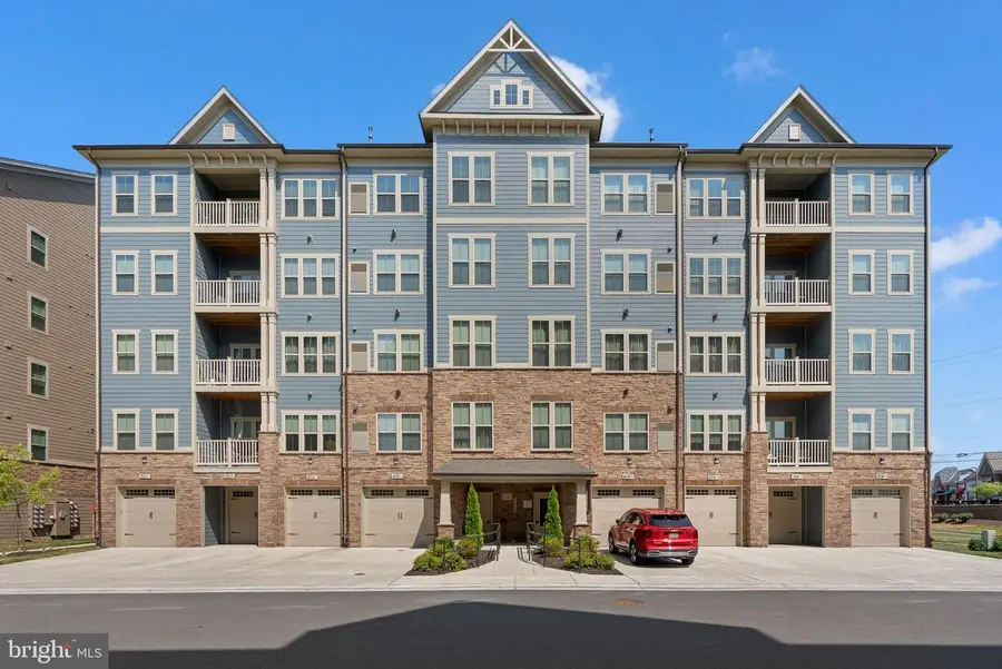 3520 Starlight St #302, Frederick, MD 21704 - #2