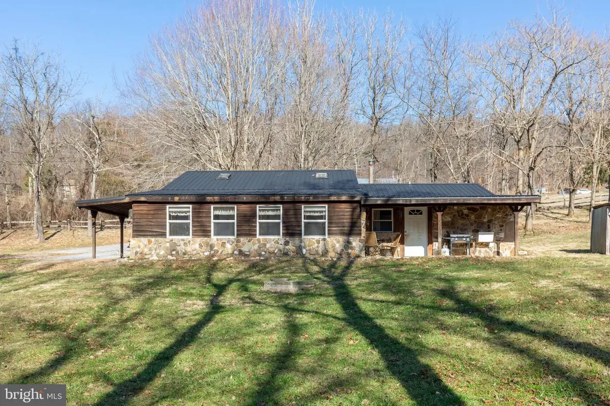 8605 Hampton Valley Rd, Emmitsburg, MD 21727 - #1