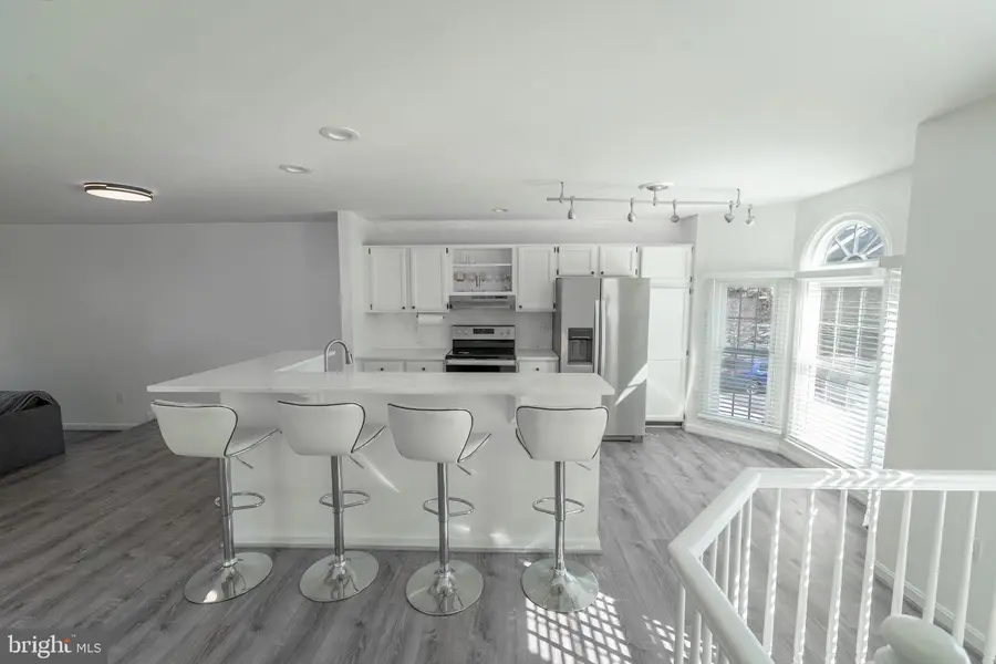 92 Victoria Sq, Frederick, MD 21702 - #3