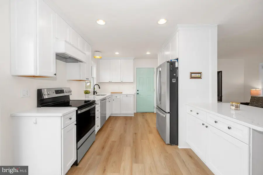 7996 Serenity Ct, Frederick, MD 21701 - #2