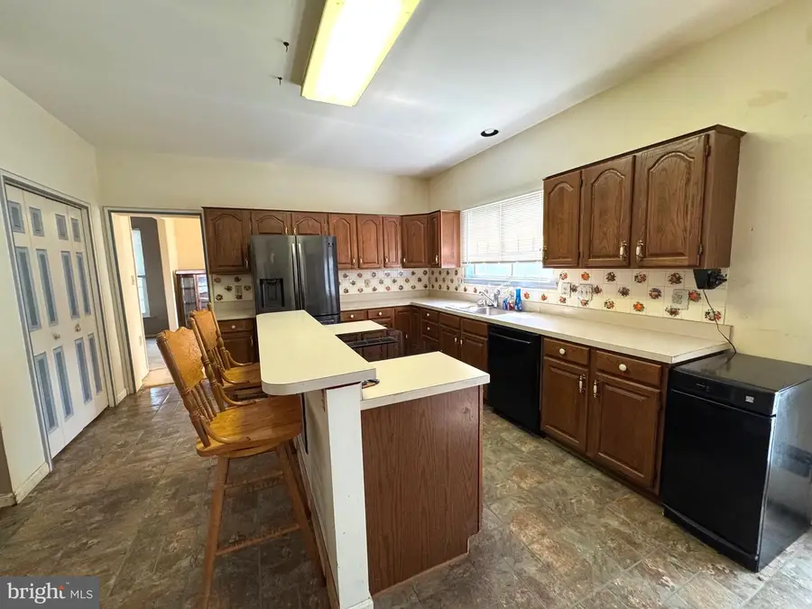 1016 Dulaney Mill Dr, Frederick, MD 21702 - #2