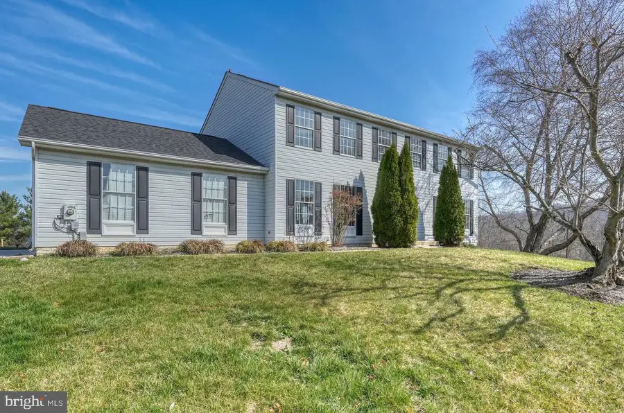 66 Fox Rock Dr, Myersville, MD 21773 - #3