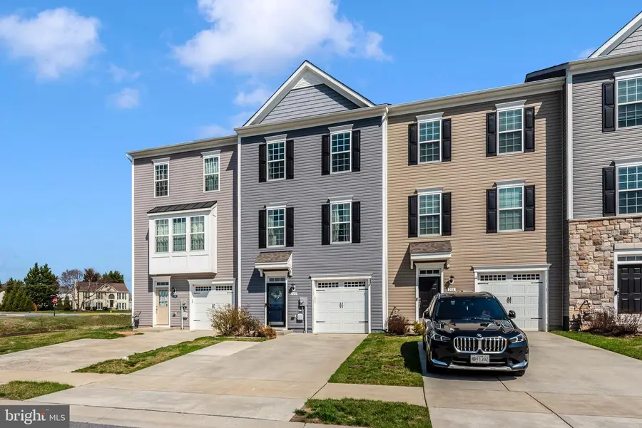 220 Longley Green Dr, Walkersville, MD 21793 - #2