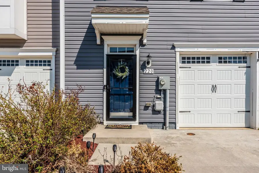 220 Longley Green Dr, Walkersville, MD 21793 - #3