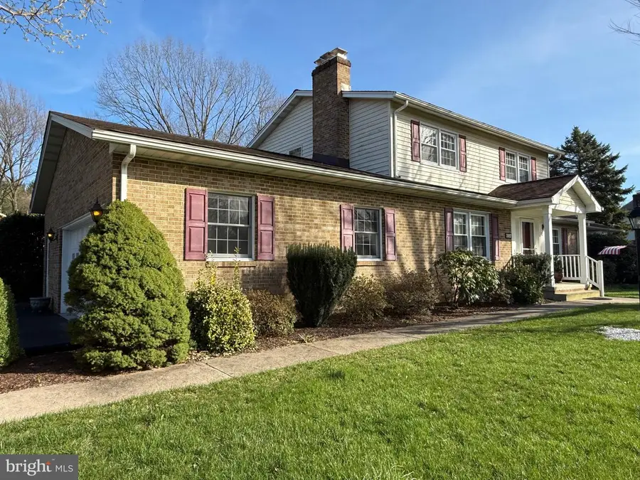 8234 Glendale Dr, Frederick, MD 21702 - #2