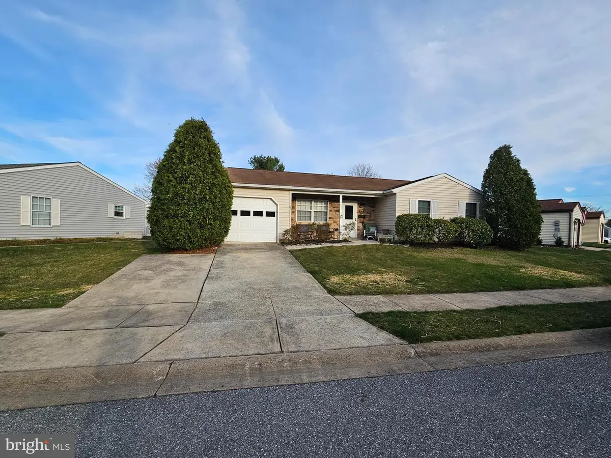 5661 Crabapple Dr, Frederick, MD 21703 - #1