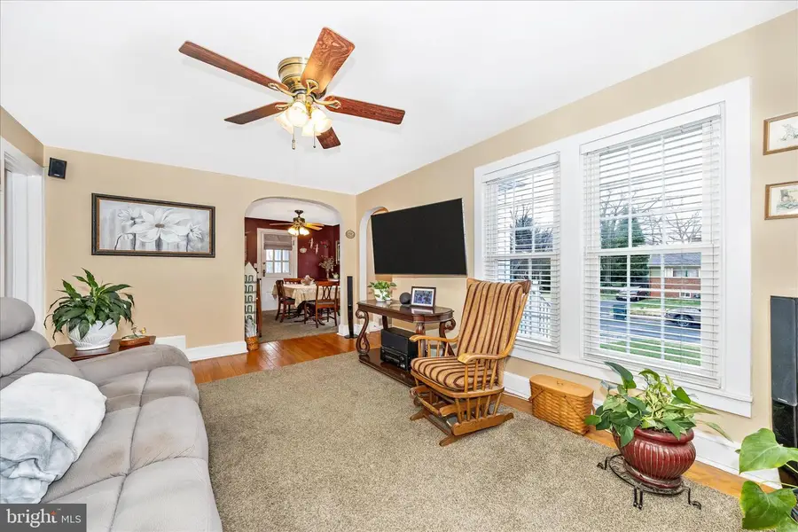526 Grant Pl, Frederick, MD 21702 - #3