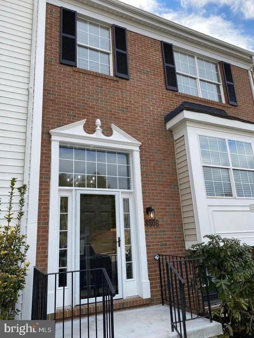 8806 Briarcliff Ln, Frederick, MD 21701 - #2
