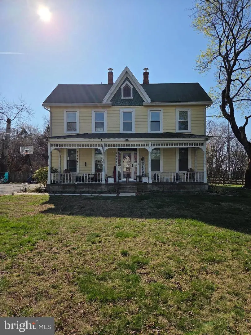 13041 Penn Shop Rd, Mount Airy, MD 21771 - #1