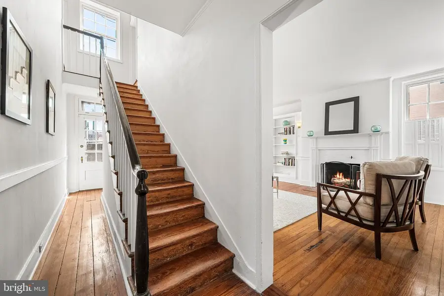 106 N Court St, Frederick, MD 21701 - #2