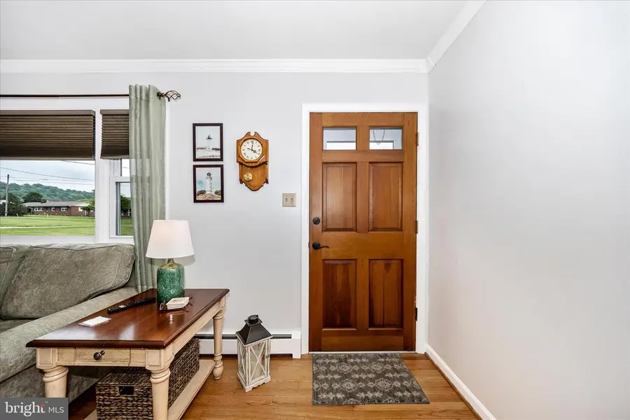 4432 Valley View Rd, Middletown, MD 21769 - #2
