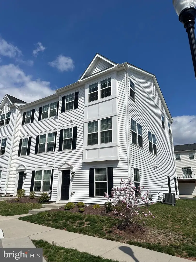 439 Pemberton Park Ln, Frederick, MD 21703 - #1