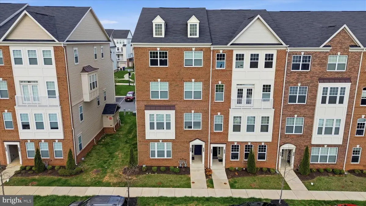 4932 Macdonough Pl, Frederick, MD 21703 - #1