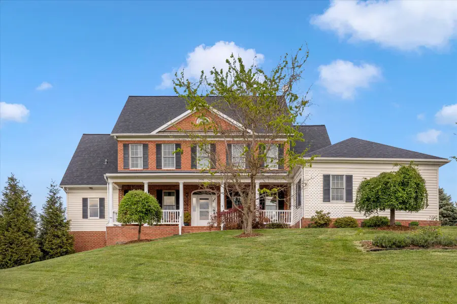 14746 New Windsor Rd, New Windsor, MD 21776 - #2