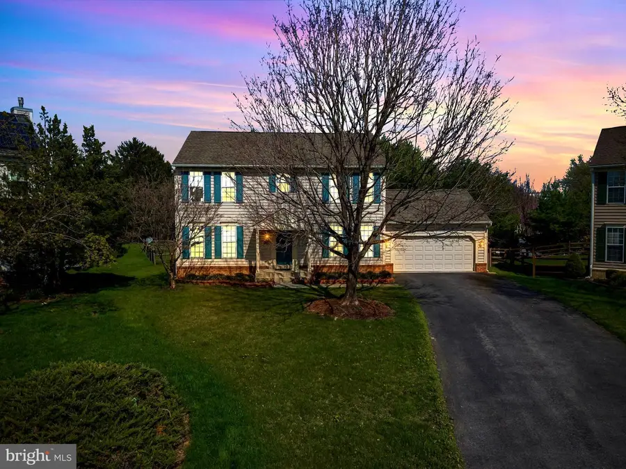 1027 Dulaney Mill Dr, Frederick, MD 21702 - #2