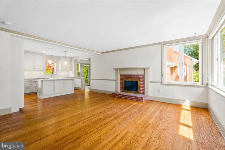 417 Biggs Ave, Frederick, MD 21702 - #2