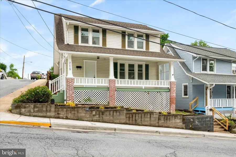 218 N Delaware Ave, Brunswick, MD 21716 - #3