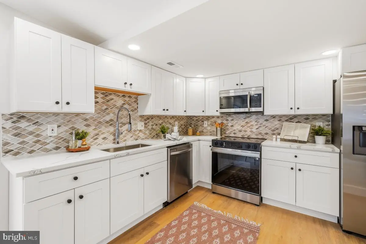 5717 Shaw Dr, Frederick, MD 21704 - #1