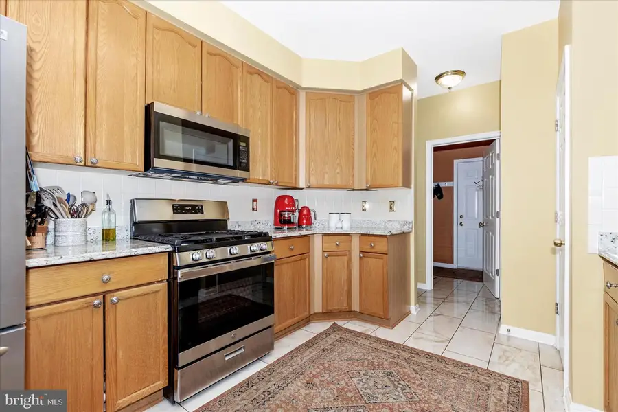 105 Crossing Pointe Ct, Frederick, MD 21702 - #3