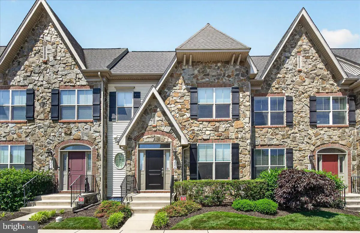 3044 Palatine Dr, Frederick, MD 21701 - #1