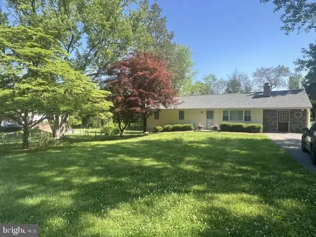 9712 Thompson Dr, Ijamsville, MD 21754 - #2