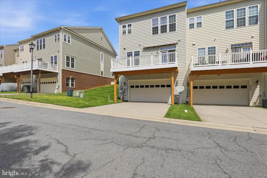 3998 Braidwood Dr N, Frederick, MD 21704 - #2