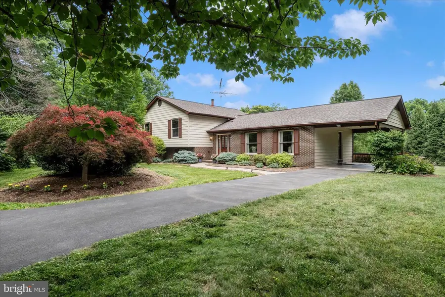 8604 Burnt Hickory Cir, Frederick, MD 21704 - #2