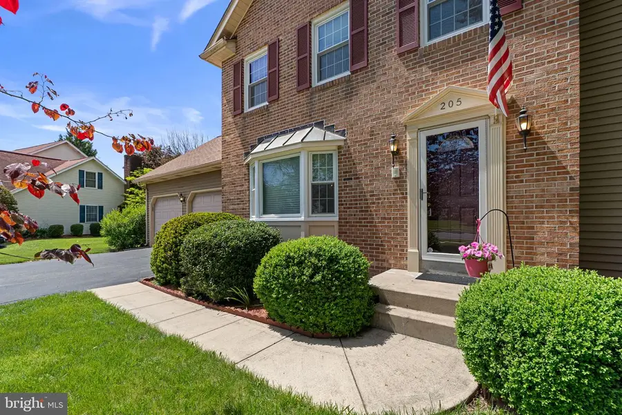 205 Oakmanor Way, Walkersville, MD 21793 - #3