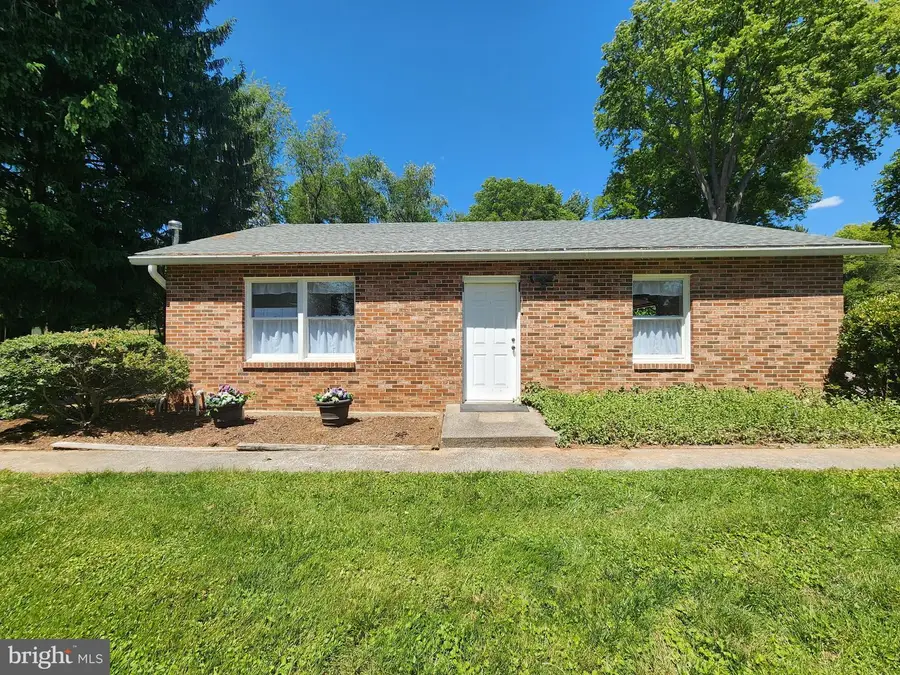 3318 Lowell Ln, Ijamsville, MD 21754 - #3