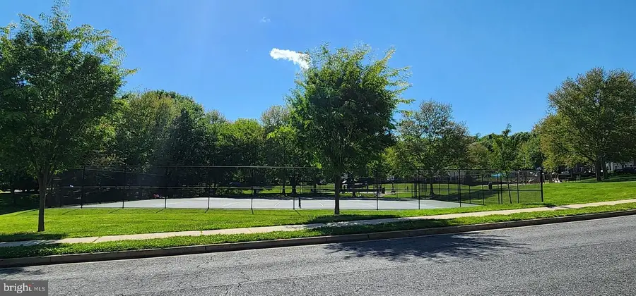2499 Lakeside Dr, Frederick, MD 21702 - #3
