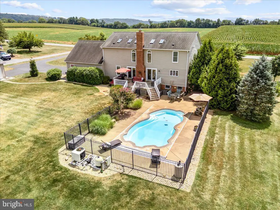 3938 Cherry Ln, Jefferson, MD 21755 - #2