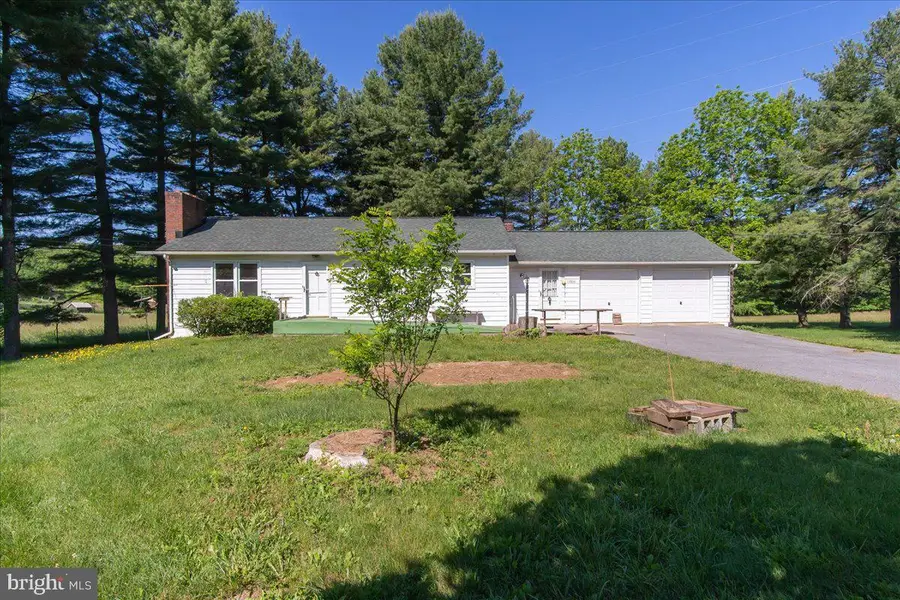 13806 Wolfsville Rd, Smithsburg, MD 21783 - #3