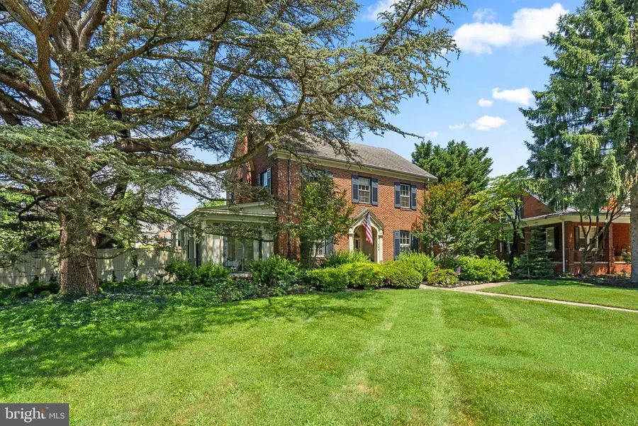 305 College Pl, Frederick, MD 21701 - #3