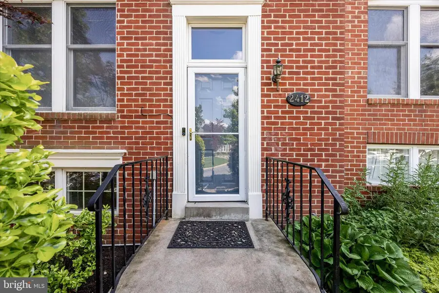 2412 Dunmore Ct, Frederick, MD 21702 - #2